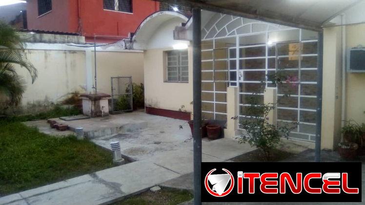 Se renta magnifica vivienda (A Cubanos y Extranjeros) ubicada entre el Reparto La Coronela, por la zona de Atabey.