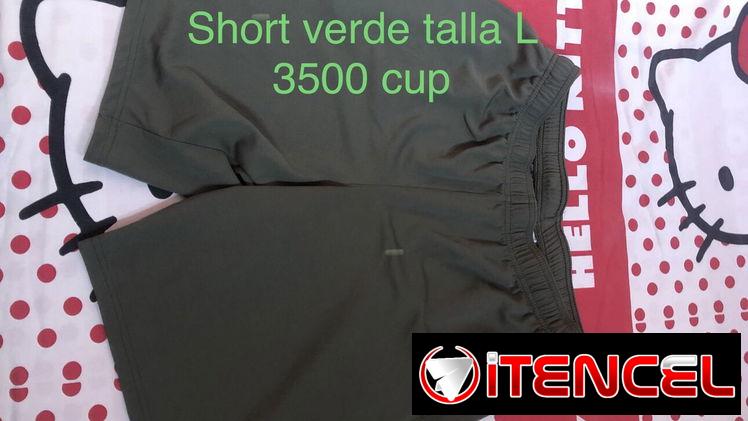 Shores verde, uno con flores , marca HM. Talla L o 32.