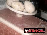 Vendo juego de adorno de mármol de huevos en su fuente de marmol