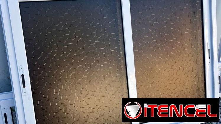 Ventanas d marquetería de aluminio. Puertas. Paños fijos. Closet de espejos. Bajos de meseta