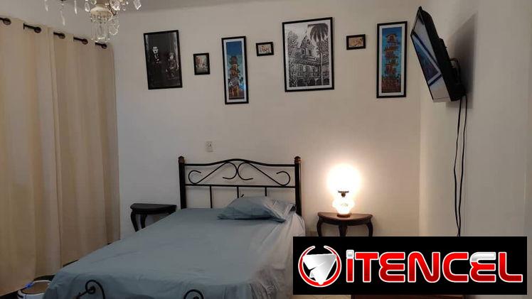 Alquiler de apartamento en el vedado  1 CUARTO CLIMATIZADO 25 USD DIARIO CON TODAS SUS COMODIDADES 52831654