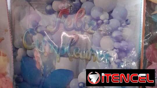3500 si se llevan los 4 Set Globos