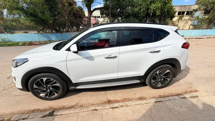 Vendo negocio, Hyundai Tucson, 2020 Full límite Motor 2.4 con 60,000 millas