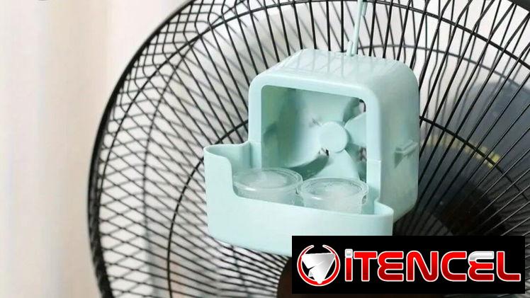 Pequeño ventilador con vasitos para hielo para poner delante del ventilador