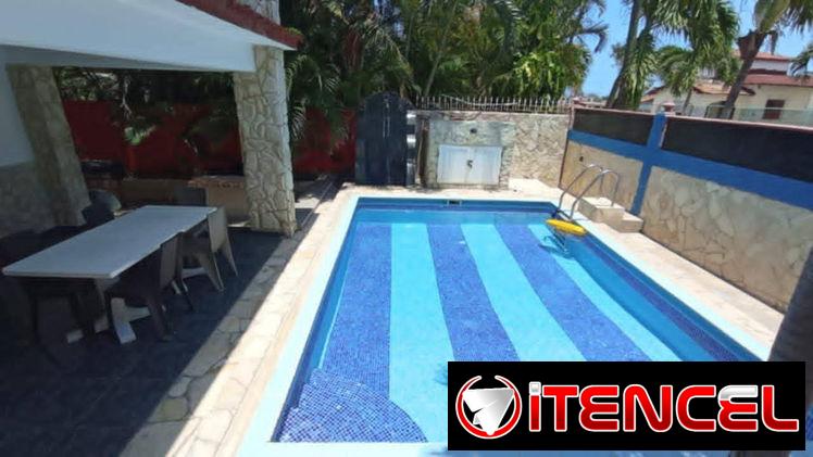 🏖 Renta Xiomara a  3 cuadras del mar de Guanabo con 4 habitaciones y piscina grande, billar, grill, paneles, 5 2959440