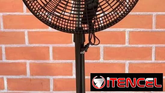 Ventilador de pedestal