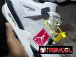 Zapatos Jordan Retro 4