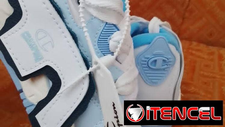 Tenis de marca para niños y niñas