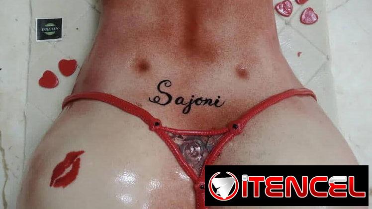 Cake de fondan con mensajería incluida y minicake. Especial para despedida d soltero o aniversarios