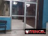 Apartamento piso 7 en edificio sito en 26 entre 15 y17 tres cuartos