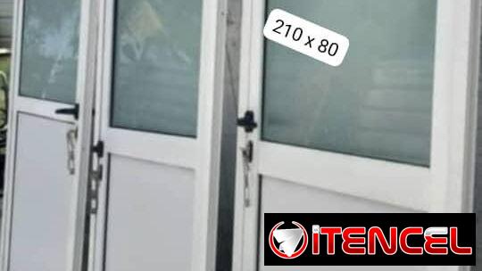 Todo lo k busca en puertas galbanizadas con cristales ( todas las medidas )