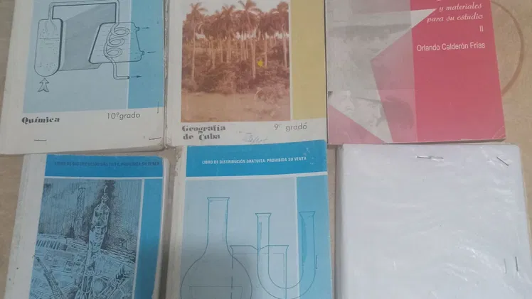 Libros de preuniversitarios