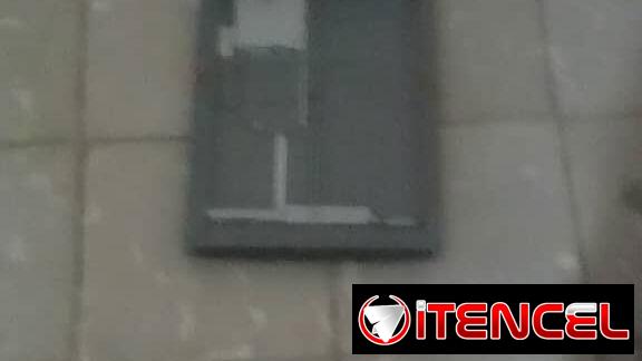 Un backup y un escaner. Proyector de cinta en 8 mil