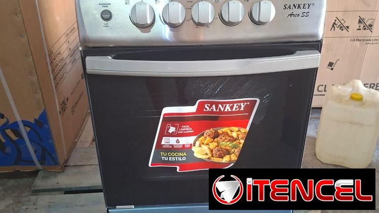 Cocina Sankey de 4 hornillas con horno