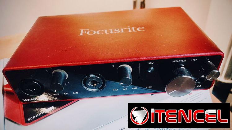 Focusrite Scarlett 4i4 – Interfaz de audio USB de 3ª generación para grabación de alta fidelidad y calidad de estudio.