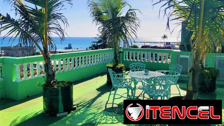 Se renta casa de 4 habitaciones a 60 metros de la playa de Guanabo con piscina de lona. 54026428