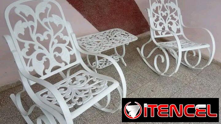 SILLONES PARA EXTERIOR ESTILO MARIPOSA ESTAMPADOS EN BLANCO O NEGRO