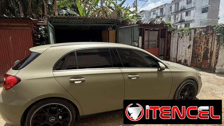 Mercedez benz A200  150k km perfecto estado llantas 19amg