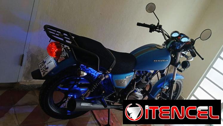 Moto Bera León, con certifico y chapa.