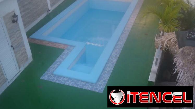 Se renta casa de tres habitaciones con piscina en altura de Boca Ciega. 58858577.