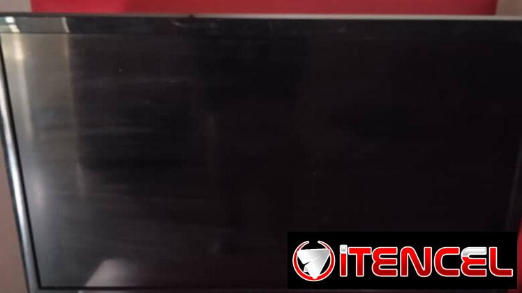 Televisor Monitor marca LG 24″. Está roto. 58943104