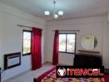 Venta de apartamento en buen estado en el edificio de la marina