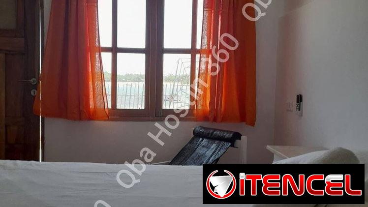 Hostal en Playa Herradura con 2 habitaciones para 5 personas frente al mar!!