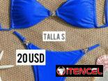 Vestidos y bikinis