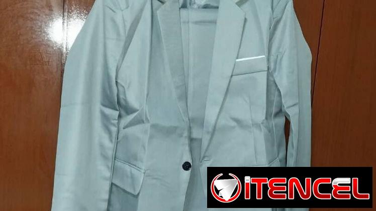 Trajes modernos nuevos