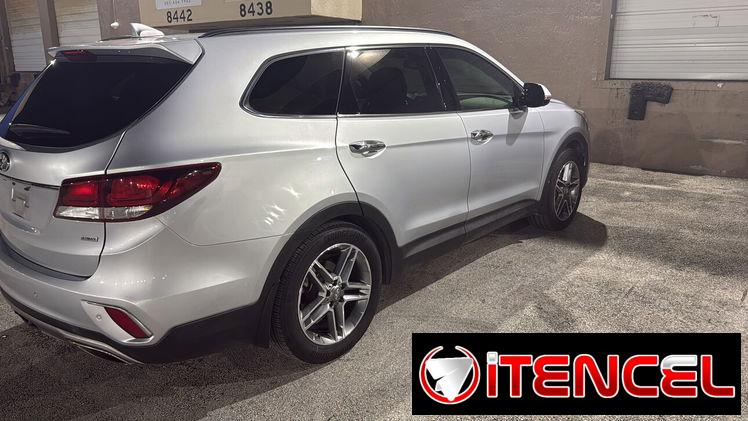 Vendo o negocio yhunday Santa Fe del 2017 full limited