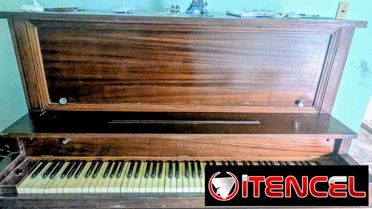 Piano Americano Sterling