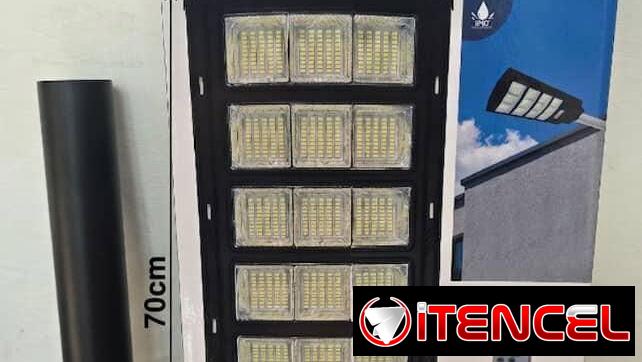 LÁMPARA CON PANEL SOLAR DE EXTERIOR