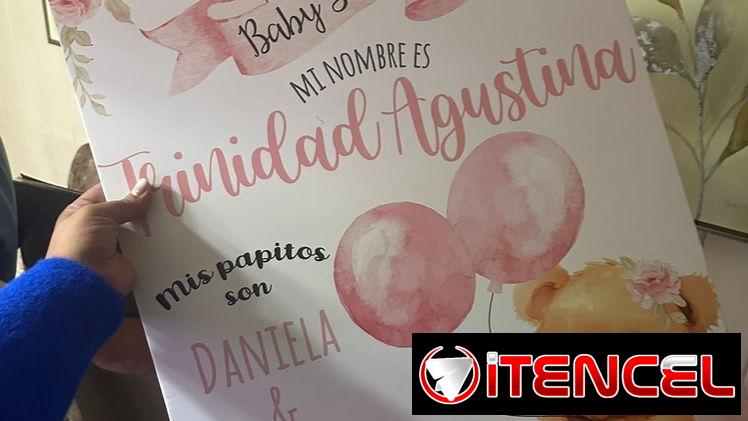 Artículos personalizados para revelación de sexo : llaveros Pullovers toppers vasos gorras carteles