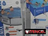 Piscina redonda y rectangulares grandes