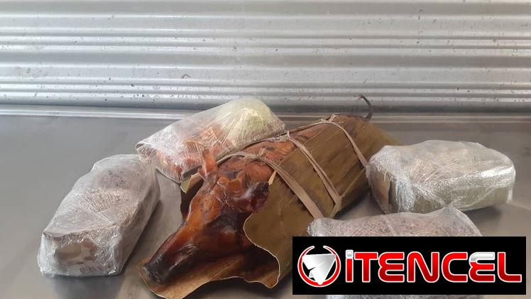 Cerdo entero asado para 90 comensales