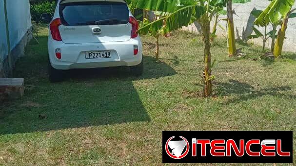 Vendo o negocio kia pincato del 2012 pintura de Fabricanuevo de paquete