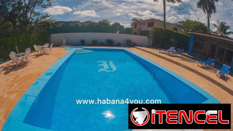 Casa con piscina con recirculación y ranchón en reparto Siboney,en renta ,  Playa,Habana +53 52 46 36 51 🐬🐬,  M