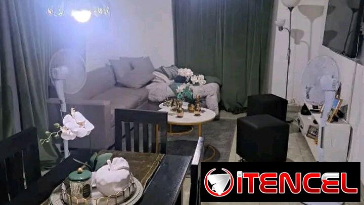 APARTAMENTO EN ALTOS 4TO PISO CERCA  DE  15 Y 17 VEDADO  🪟 CON BALCON  VISTA 🪟 AL MAR 🌊