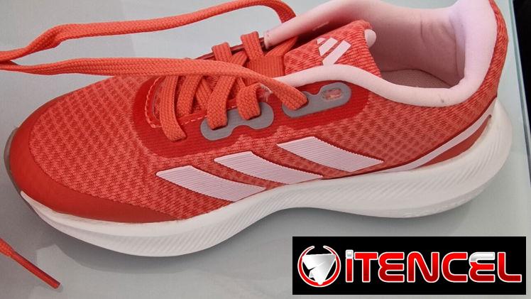 Adidas Run Falcon 3.0 K Salmón – ¡Comodidad y Estilo para los Peques!