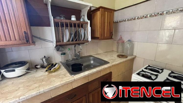 🏢 APARTAMENTO EN PLAZA DE LA REVOLUCIÓN – UBICACIÓN PRIVILEGIADA (027)
