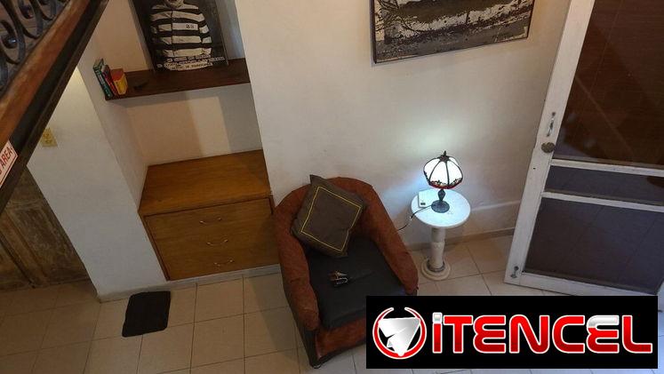 SE RENTA APTO PRIVADO EN EL VEDADO PARA ESTANCIAS LARGAS. 54026428