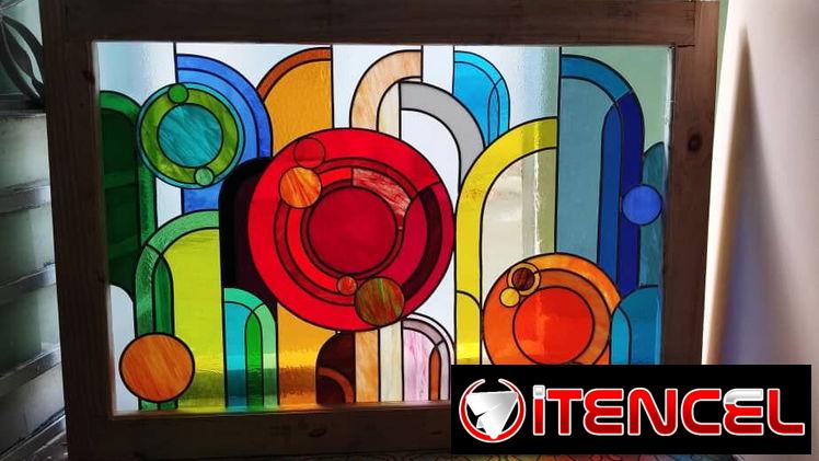 ¡Dale vida y color a tus espacios con vitrales únicos y personalizados!