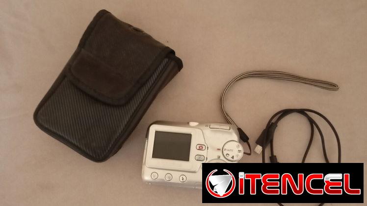 Se vende cámara digital marca OLYMPUS