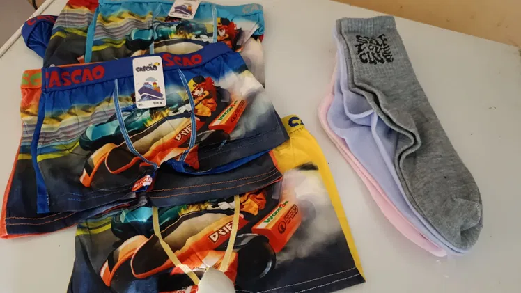 Se venden calzoncillos para niños