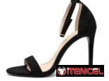 Tacones negros