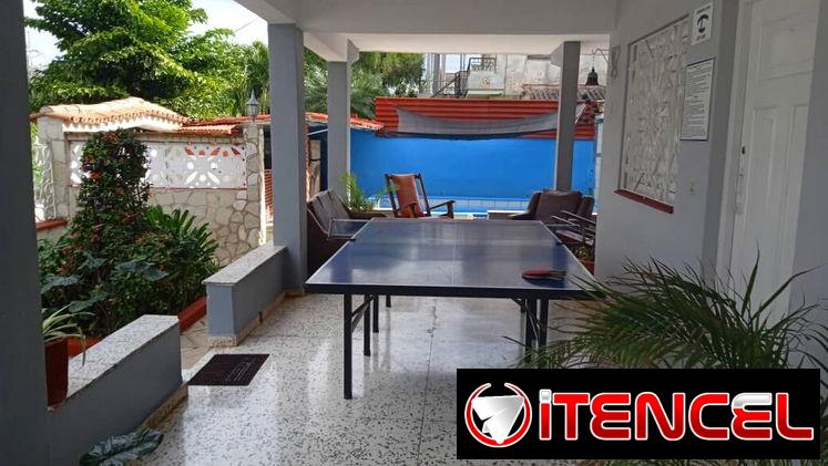 Casa con 8 habitaciones climatizadas y piscina en renta en la playa de Guanabo +53 52463651 , 5 cuadras del mar,  A