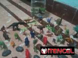Se vende este maravilloso juego de dinosaurios con todas las especies