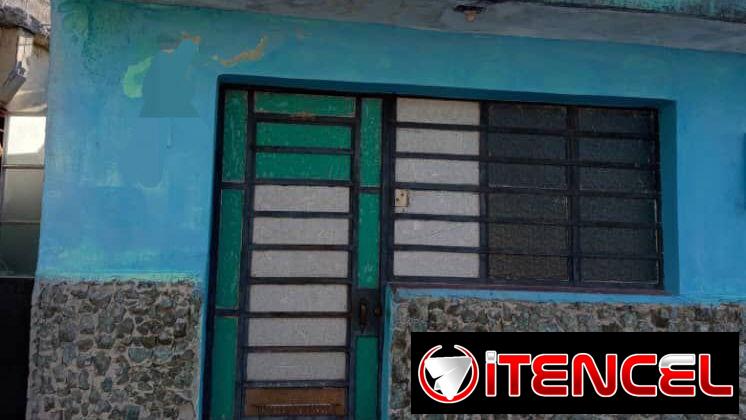 *95🏡Se vende Casa de puerta de calle y placa libre en Regla]*  💧*El agua entra un día si y otro no*  ℹ️*Consta de dos