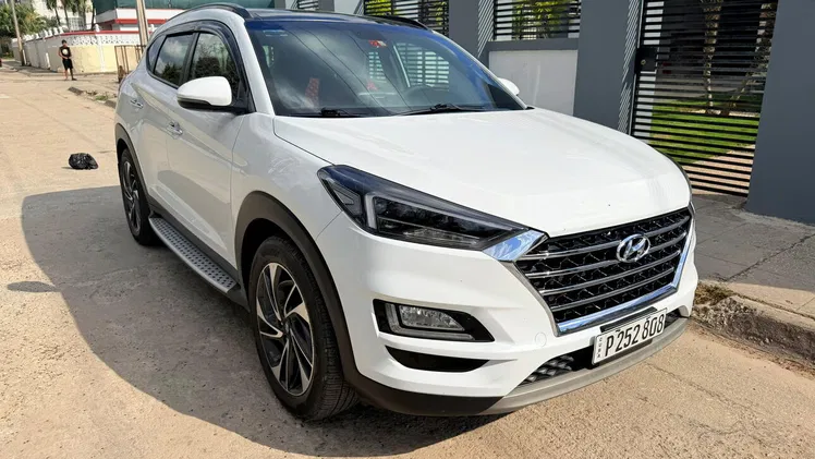 Vendo negocio, Hyundai Tucson, 2020 Full límite Motor 2.4 con 60,000 millas