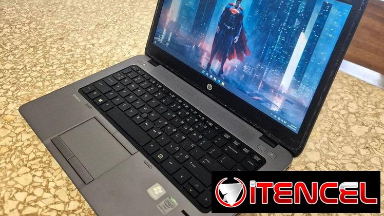 Laptop HP/14/i5/8GB de RAM/128GB SSD
